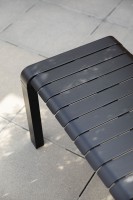 stoel Vondel garden bench Zuiver